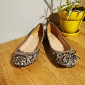 Matisse NWOT Olive Green Tweed Flats